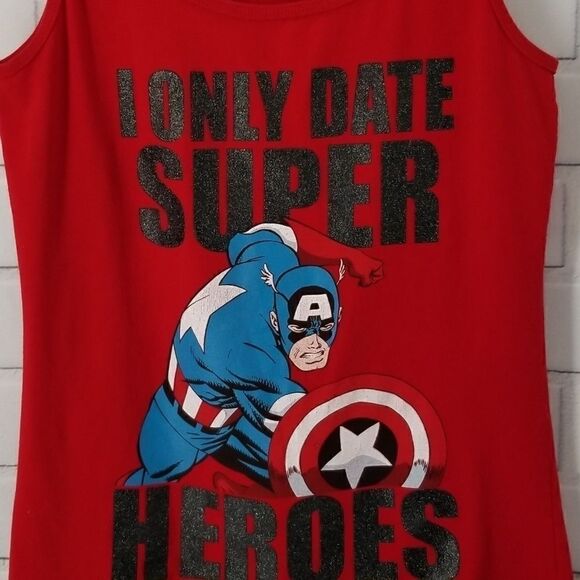 Red MARVEL Tank Top. Size M. - Picture 2 of 4